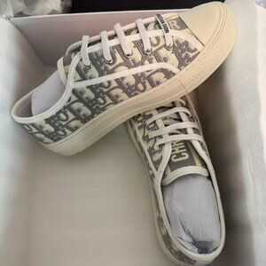 Christian Dior women's canvas shoes